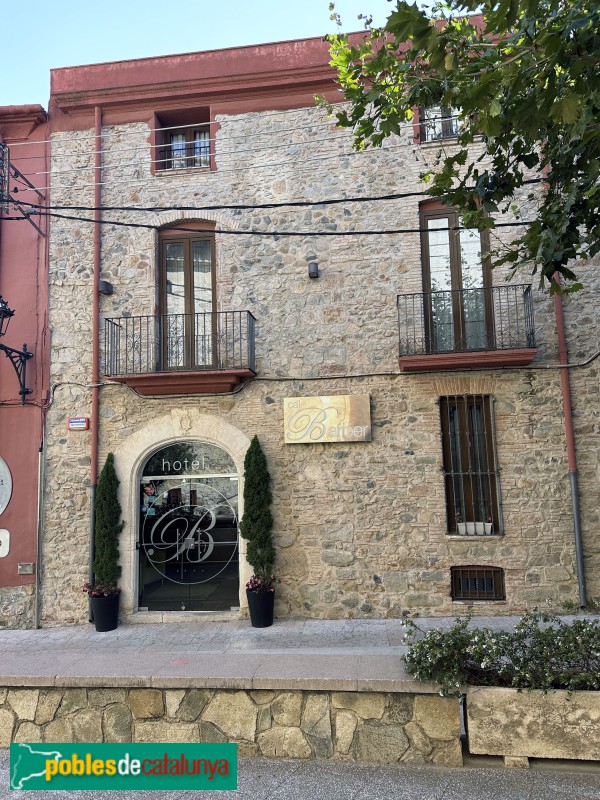 Botarell - Nucli antic. Cal Barber (Foto: Albert Esteves, 2024) Botarell - Nucli antic. Cal Barber