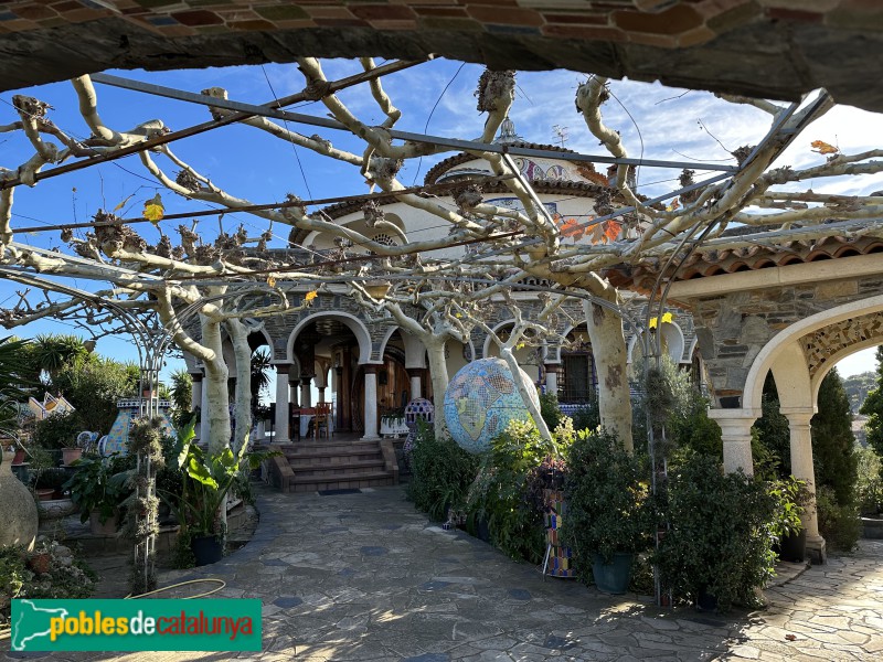 La Roca del Vallès - Torre Rodona (Foto: Albert Esteves, 2023) La Roca del Vallès - Torre Rodona