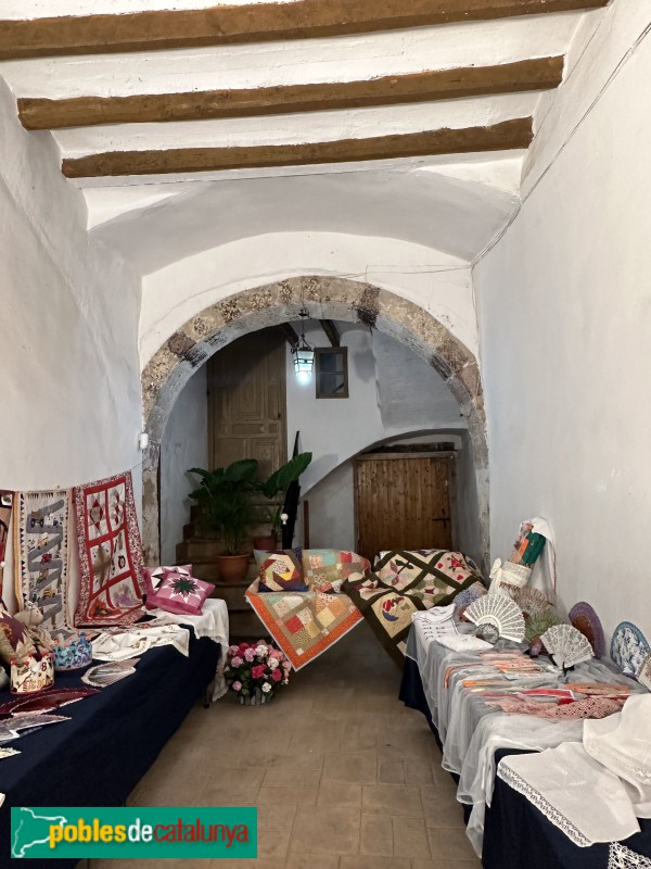 Vinyols i els Arcs - Cal Cabrer (Foto: Albert Esteves, 2024) Vinyols i els Arcs - Cal Cabrer