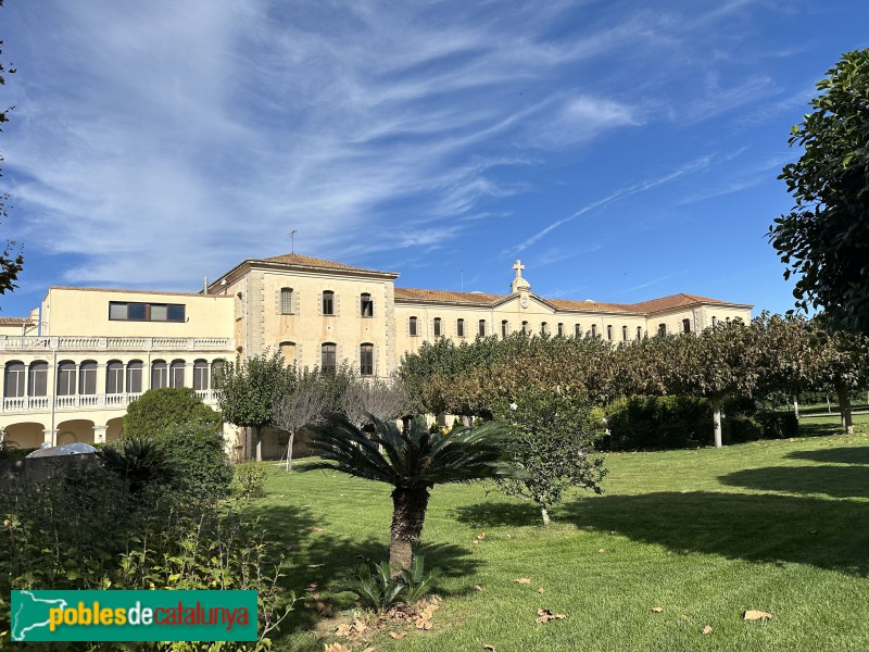 Vinyols i els Arcs - Antic noviciat dels Germans de la Salle (Foto: Albert Esteves, 2024) Vinyols i els Arcs - Antic noviciat dels Germans de la Salle