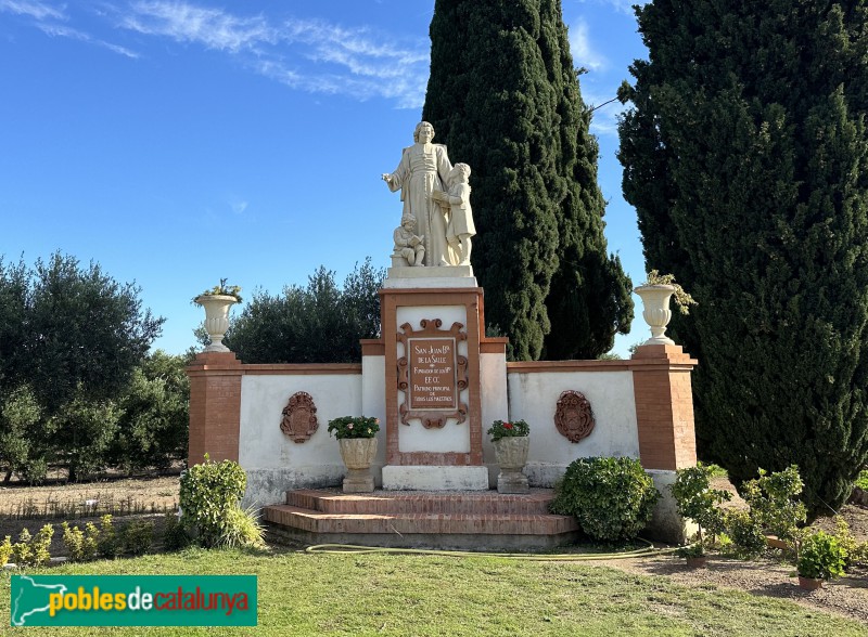 Vinyols i els Arcs - Antic noviciat dels Germans de la Salle (Foto: Albert Esteves, 2024) Vinyols i els Arcs - Antic noviciat dels Germans de la Salle