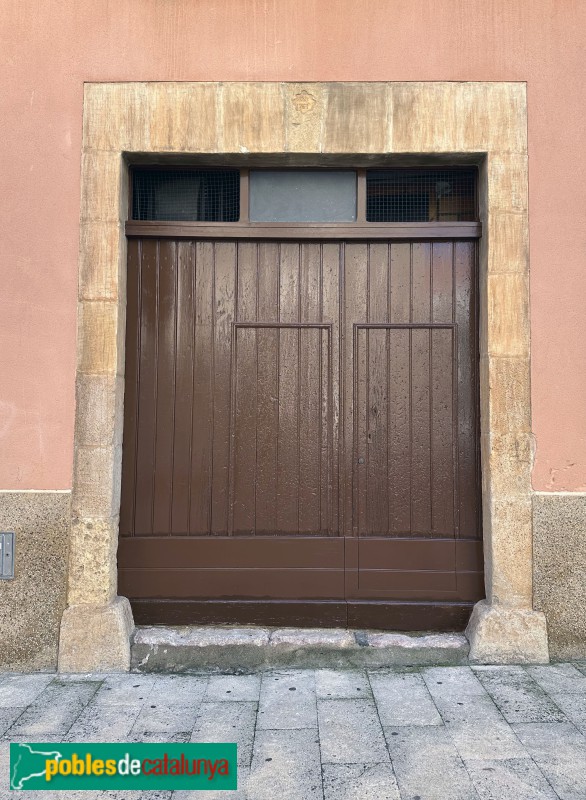 Vinyols i els Arcs - Llinda de 1761 (Foto: Albert Esteves, 2024) Vinyols i els Arcs - Llinda de 1761