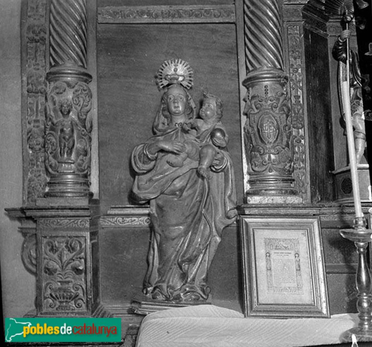 Montbrió del Camp - Església de Sant Pere. Mare de Déu de Montbrió (Foto: <i>Francesc Blasi -Arxiu Fotogràfic Centre Excursionista de Catalunya-</i>, 1920-30) Montbrió del Camp - Església de Sant Pere. Mare de Déu de Montbrió