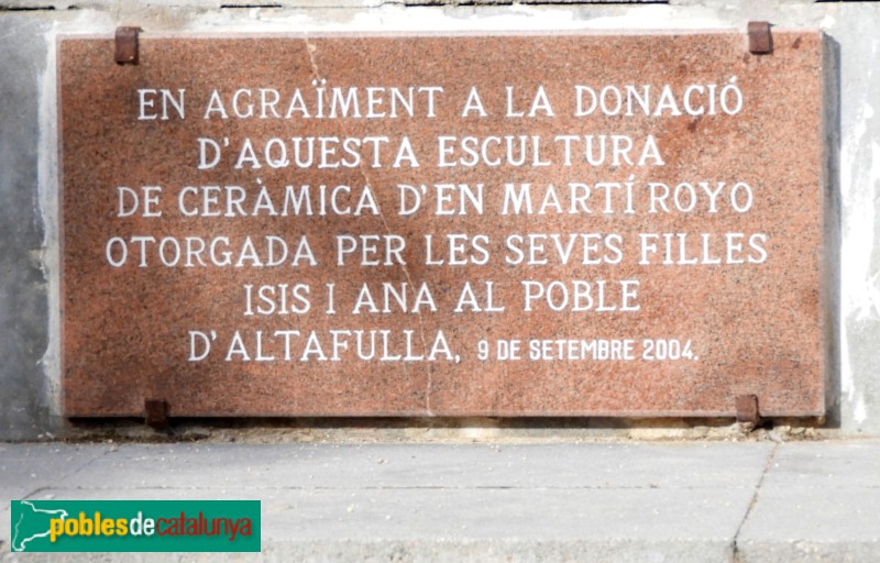 Altafulla - Escultures de la plaça Martí Royo (Foto: Valentí Pons, 2024) Altafulla - Escultures de la plaça Martí Royo