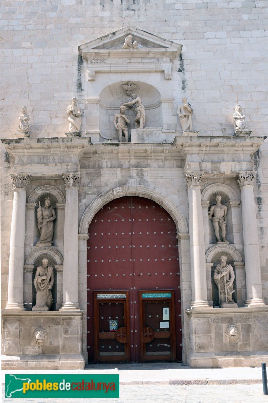 Valls - Església de Sant Joan Baptista. Portada (Foto: Albert Esteves, 2019) Valls - Església de Sant Joan Baptista. Portada
