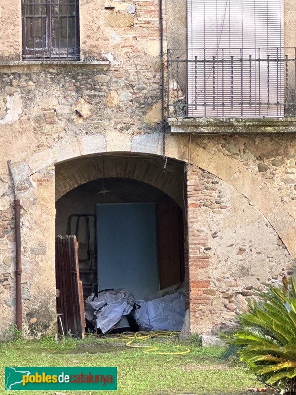 Salt - Can Mut (Foto: Albert Esteves, 2024) Salt - Can Mut