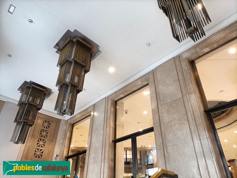 Barcelona - Edifici del Banc d'Espanya (després Caixa Catalunya) (Foto: Anna Corcoll, 2024) Barcelona - Edifici del Banc d'Espanya (després Caixa Catalunya)