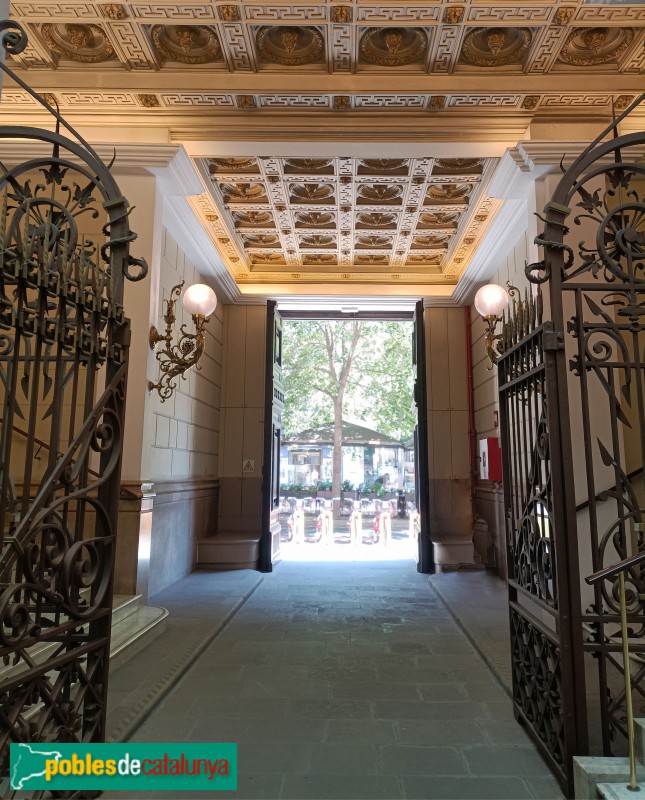 Barcelona - Rambla Catalunya, 33 (Foto: Anna Corcoll, 2024) Barcelona - Rambla Catalunya, 33