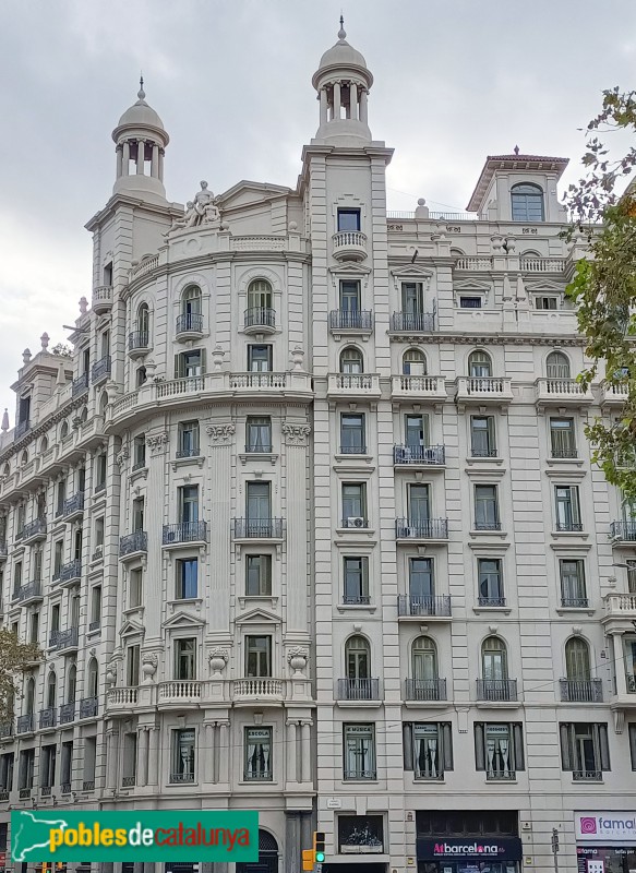 Barcelona - Diagonal 327-331 (Foto: Anna Corcoll, 2024) Barcelona - Diagonal 327-331