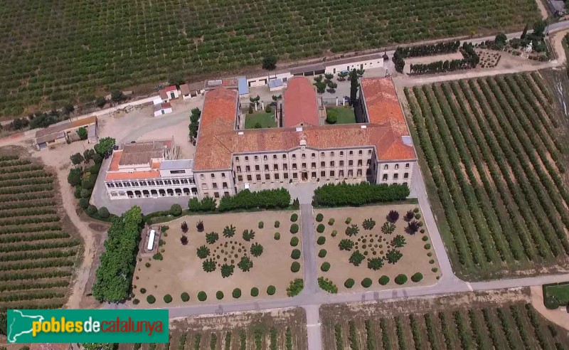 Vinyols i els Arcs - Antic noviciat dels Germans de la Salle (Foto: Francesc Vidal-Barraquer, 2017) Vinyols i els Arcs - Antic noviciat dels Germans de la Salle