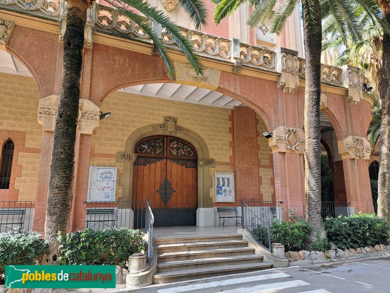 Barcelona - Capella del Col·legi de les Teresianes (Foto: <i>Agustí Prats Aragonès</i>, 2024) Barcelona - Capella del Col·legi de les Teresianes