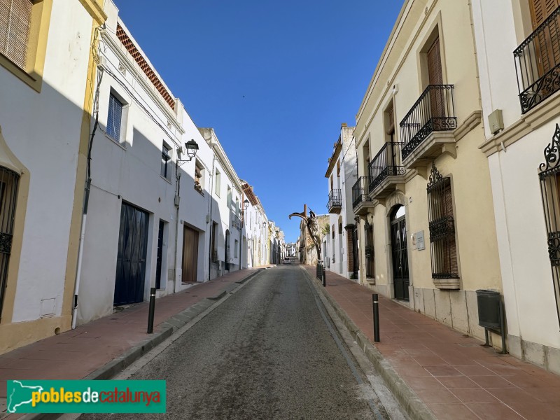 Sant Pere de Ribes - Carrer del Pi (Foto: Albert Esteves, 2024) Sant Pere de Ribes - Carrer del Pi