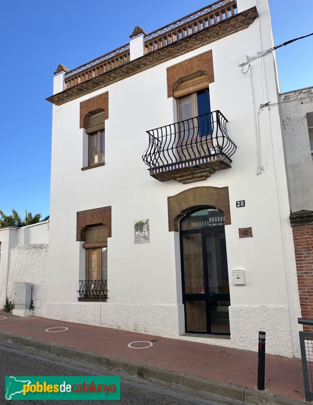 Sant Pere de Ribes - Carrer del Pi (Foto: Albert Esteves, 2024) Sant Pere de Ribes - Carrer del Pi