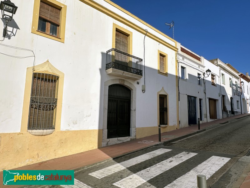 Sant Pere de Ribes - Carrer del Pi (Foto: Albert Esteves, 2024) Sant Pere de Ribes - Carrer del Pi