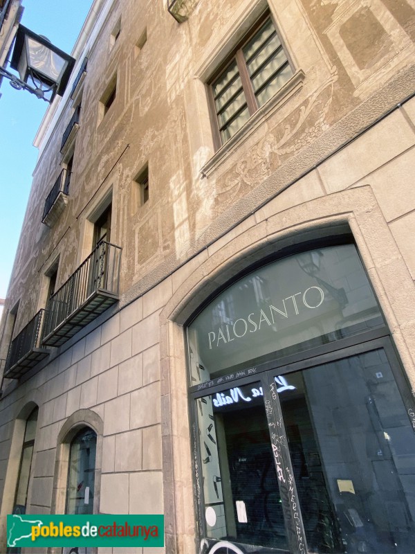 Barcelona - Avinyó, 30. Façana carrer Arai (Foto: Albert Esteves, 2019) Barcelona - Avinyó, 30. Façana carrer Arai