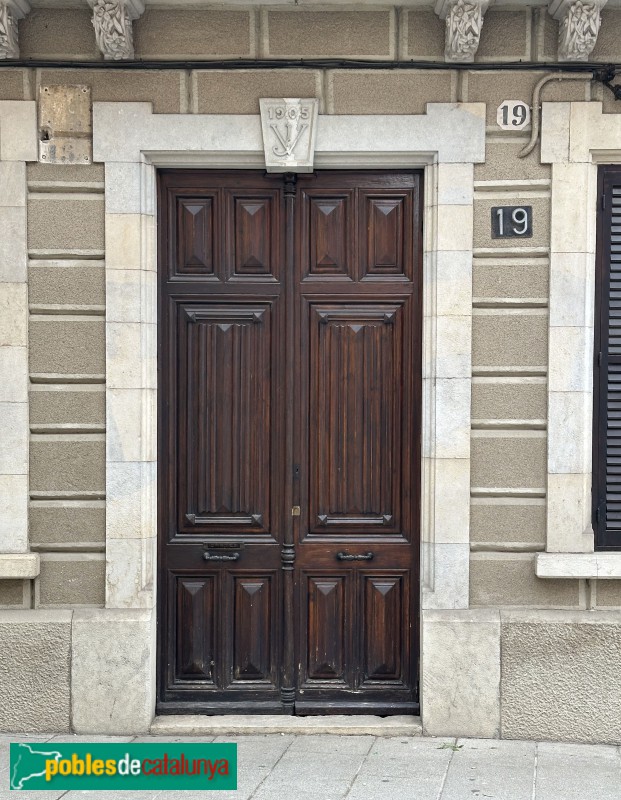 Cassà de la Selva - Casa Josep Vilallonga (Casa Olivé) (Foto: Albert Esteves, 2025) Cassà de la Selva - Casa Josep Vilallonga (Casa Olivé)