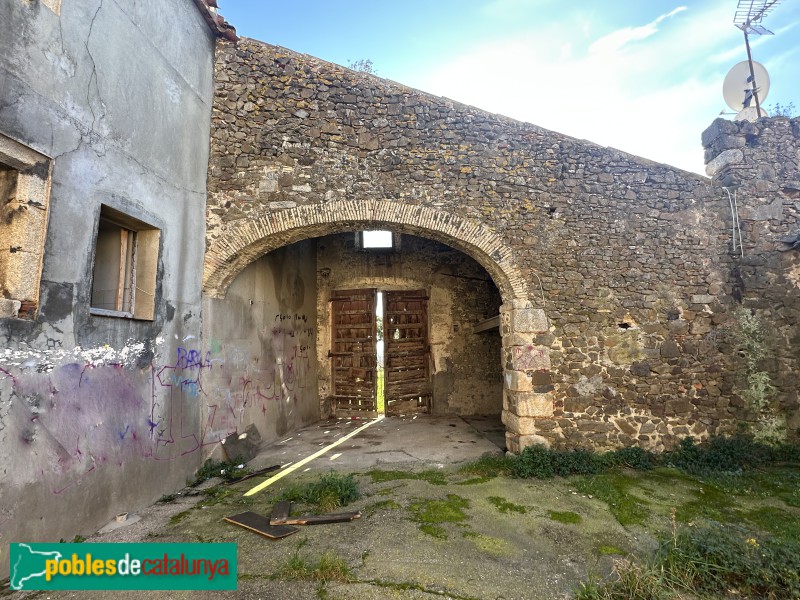 Cassà de la Selva - Can Vall-llobera (Foto: Albert Esteves, 2025) Cassà de la Selva - Can Vall-llobera