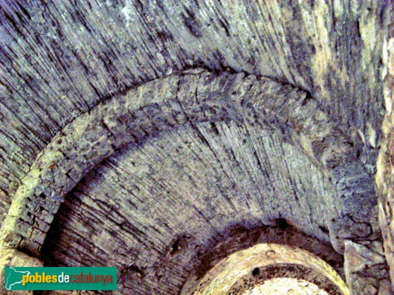 El Montmell - Església de Sant Miquel del Castell de Marmellar (Foto: Albert Esteves, 2006) El Montmell - Església de Sant Miquel del Castell de Marmellar