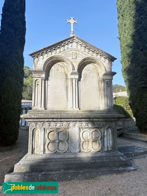 Girona - Cementiri. Panteó Muxach