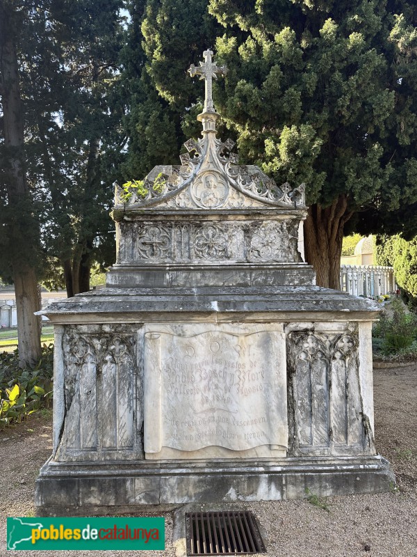 Girona - Cementiri. Panteó Bosch Moré