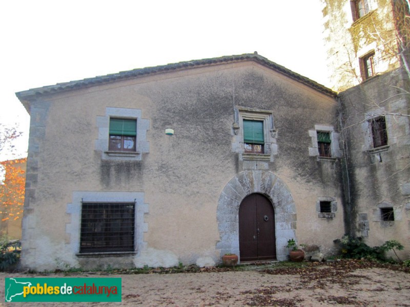 Llagostera - Torre Albertí (Foto: <i>Josep Font Piqueras -invarquit.cultura.gencat.cat-</i>, 2012) Llagostera - Torre Albertí