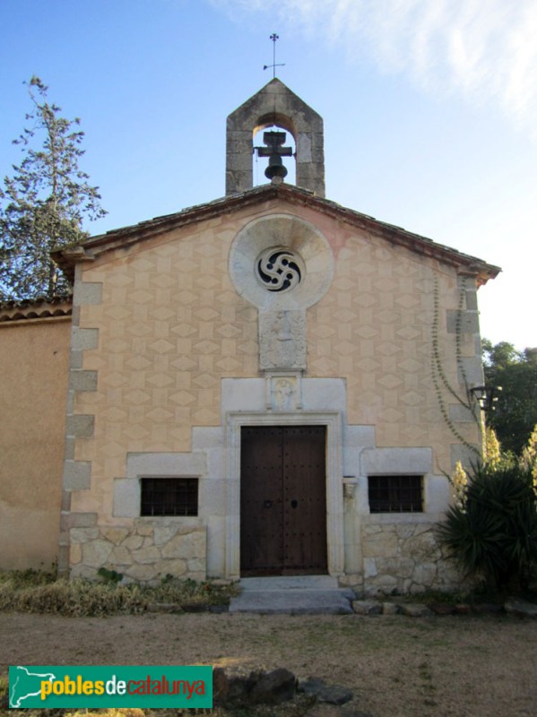 Llagostera - Torre Albertí. Capella del Roser (Foto: <i>Josep Font Piqueras -invarquit.cultura.gencat.cat-</i>, 2012) Llagostera - Torre Albertí. Capella del Roser