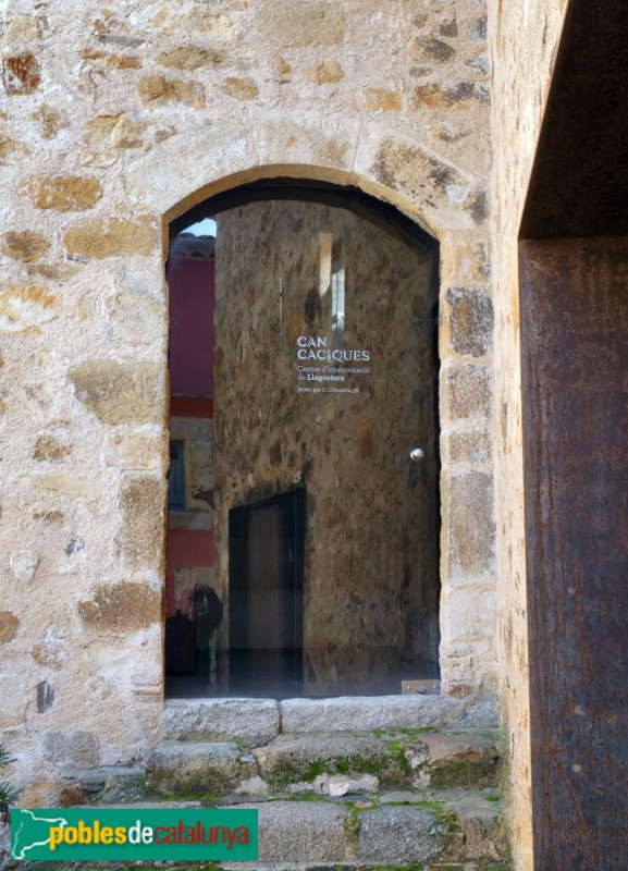 Llagostera - Can Caciques (Foto: Albert Esteves, 2025) Llagostera - Can Caciques