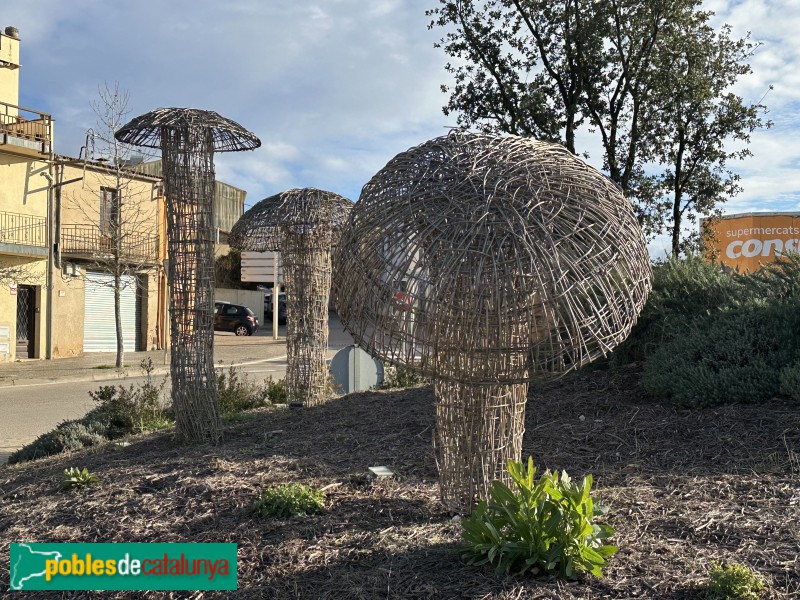 Llagostera - Rotonda dels Bolets