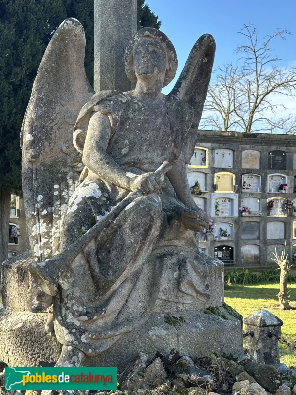 Llagostera - Cementiri. Sepulcre Coris (Foto: Albert Esteves, 2025) Llagostera - Cementiri. Sepulcre Coris