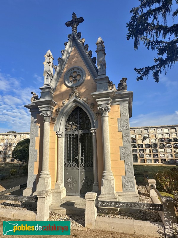 Llagostera - Cementiri. Panteó Masgrau (Foto: Albert Esteves, 2025) Llagostera - Cementiri. Panteó Masgrau