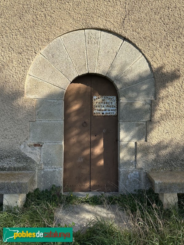 Llagostera - Ermita de Sant Ampèlit (Foto: Albert Esteves, 2025) Llagostera - Ermita de Sant Ampèlit