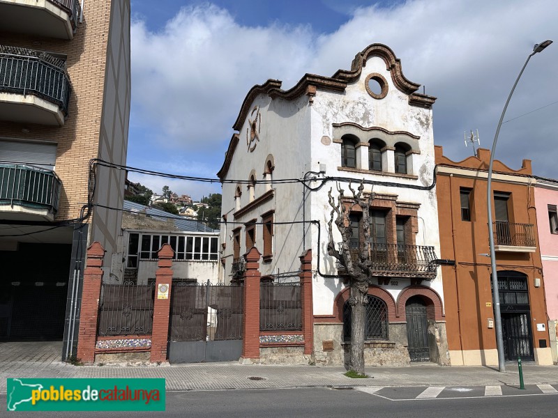 Vallirana - Can Cuatrecases (Casa del Metge)