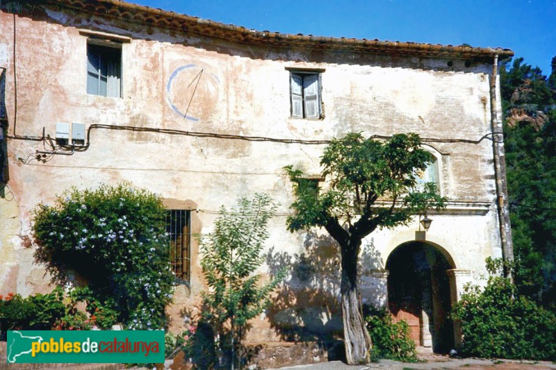 Cervelló - Can Sala de Baix (Foto: Centre d'Estudis i Difusió del Patrimoni, 1995) Cervelló - Can Sala de Baix