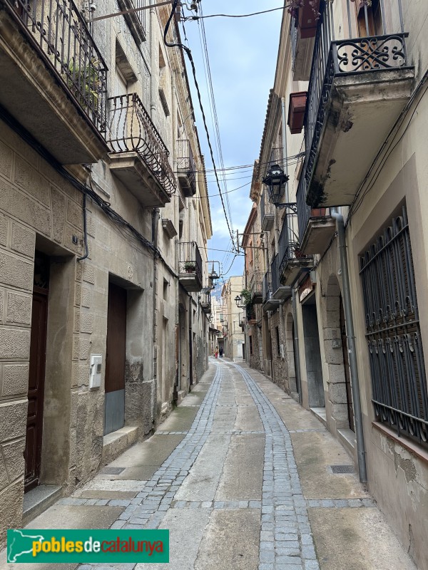Alforja - Nucli antic. Carrer de la Font (Foto: Albert Esteves, 2025) Alforja - Nucli antic. Carrer de la Font