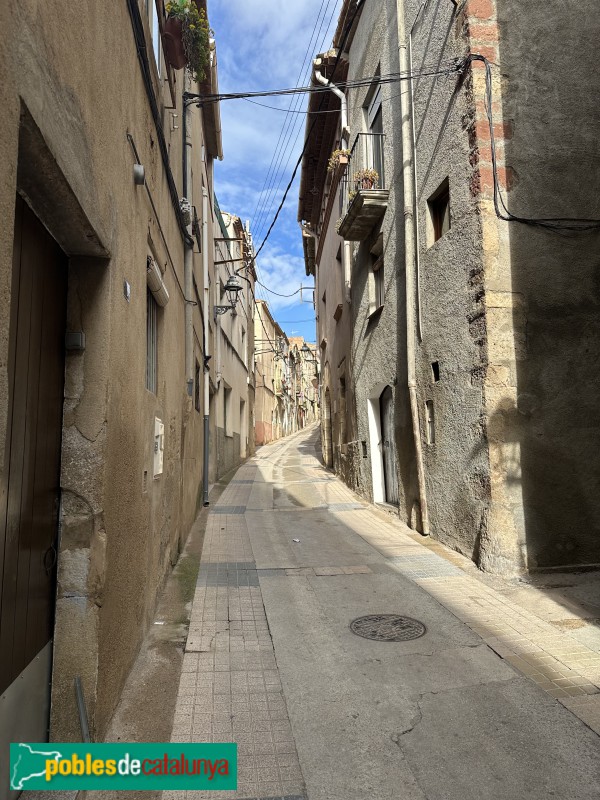 Alforja - Nucli antic. Carrer Major (Foto: Albert Esteves, 2025) Alforja - Nucli antic. Carrer Major