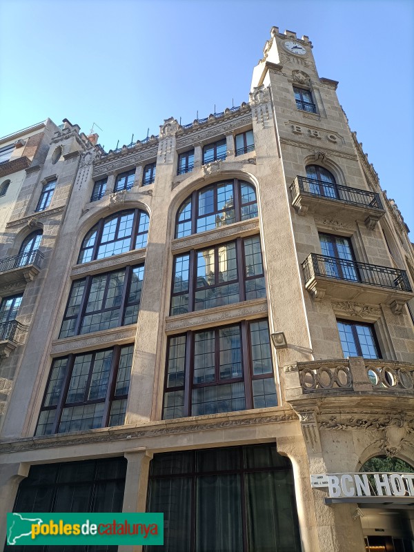 Barcelona - Via Laietana, 3 (Foto: Anna Corcoll, 2024) Barcelona - Via Laietana, 3