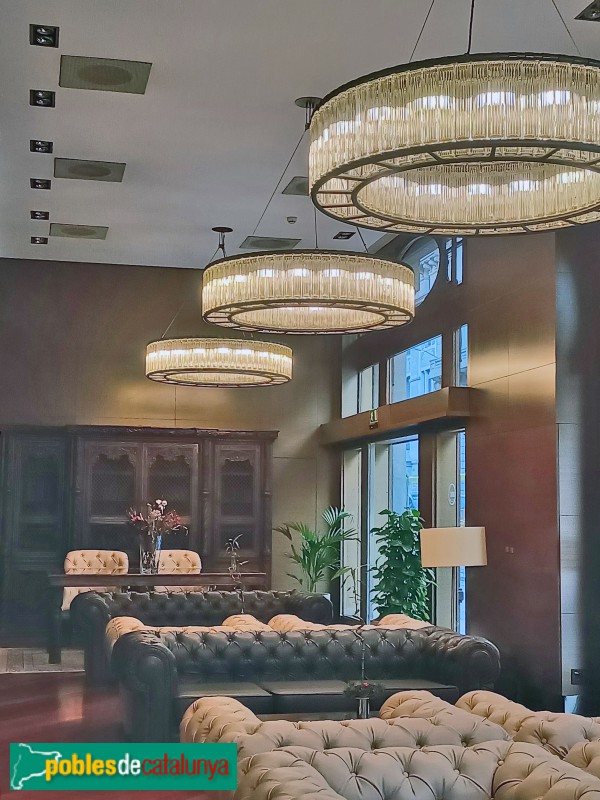 Barcelona - Via Laietana, 3 (Foto: Anna Corcoll, 2024) Barcelona - Via Laietana, 3