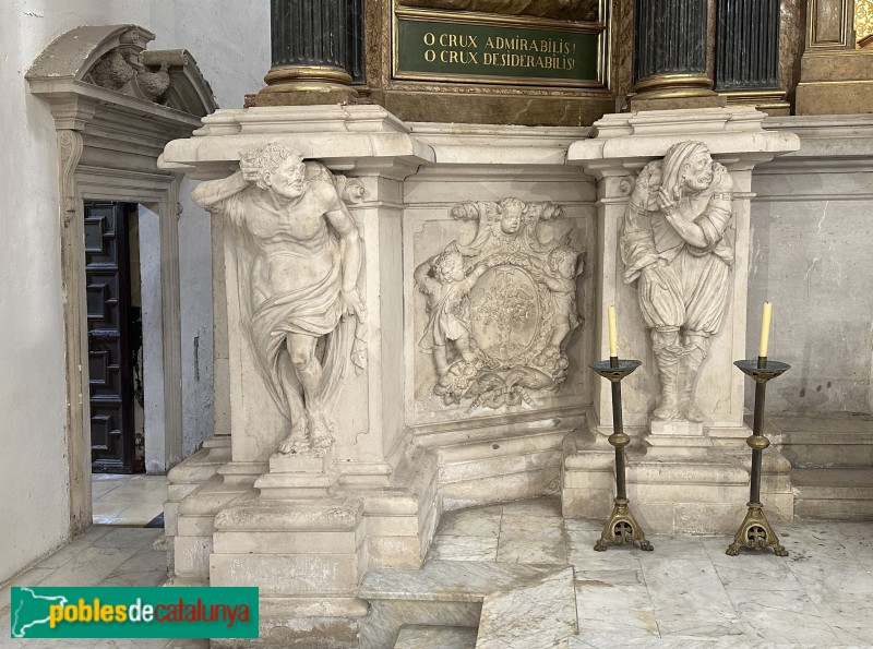 La Selva del Camp - Església de Sant Andreu. Atlants del retaule antic (Foto: Albert Esteves, 2025) La Selva del Camp - Església de Sant Andreu. Atlants del retaule antic