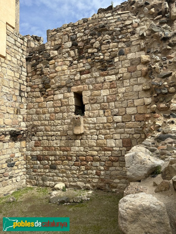 La Selva del Camp - Castell. Restes de la torre primitiva (Foto: Albert Esteves, 2025) La Selva del Camp - Castell. Restes de la torre primitiva