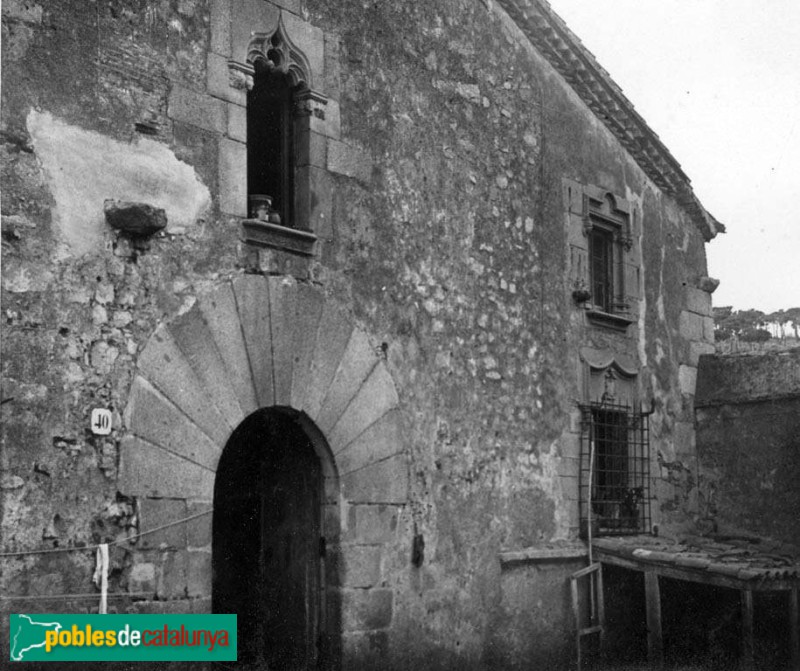 Sant Andreu de Llavaneres - Can Lloreda (Foto: <i>Anònima -Arxiu Fotogràfic Centre Excursionista de Catalunya-</i>, 1890-1918) Sant Andreu de Llavaneres - Can Lloreda