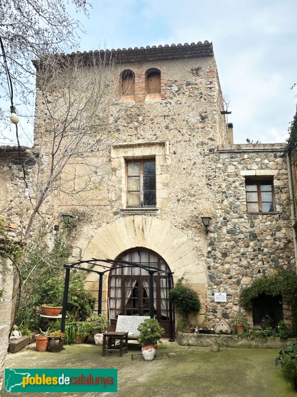 La Selva del Camp- Ermita de Paretdelgada. Casa de l'ermità (Foto: Albert Esteves, 2025) La Selva del Camp- Ermita de Paretdelgada. Casa de l'ermità