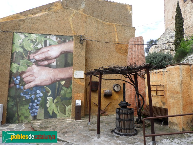 El Papiol - Mural d'homenatge al vi