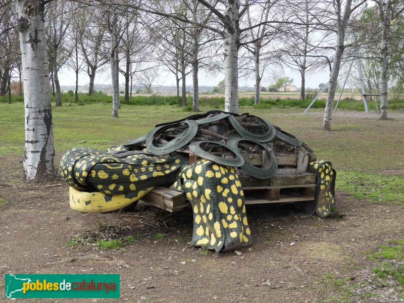 Ivars d'Urgell - Escultura <i>la Tortuga d'Estany</i>