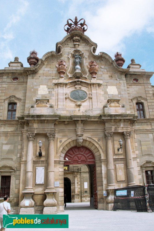 Cervera - Universitat. Façana exterior