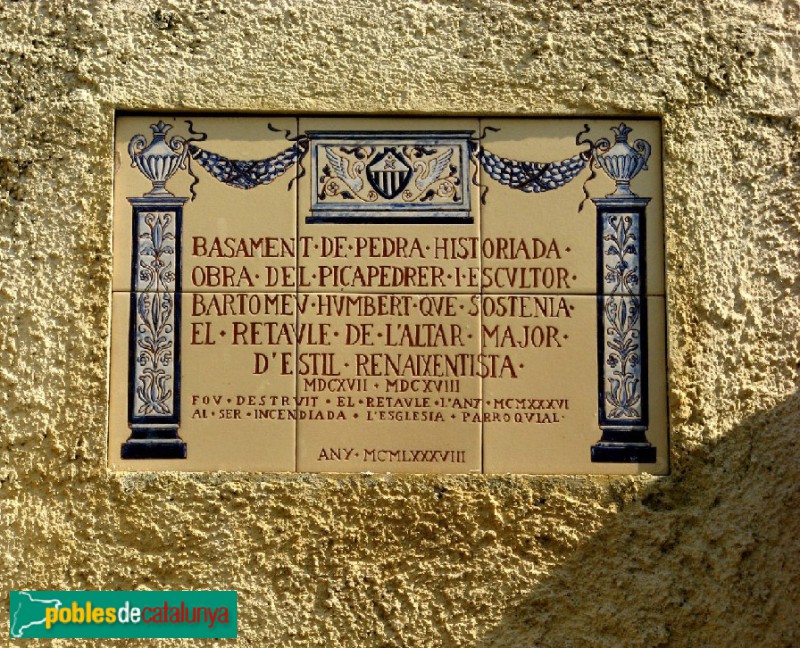 Sant Vicenç de Montalt - Basament de l'antic retaule (Foto: Albert Esteves, 2007) Sant Vicenç de Montalt - Basament de l'antic retaule