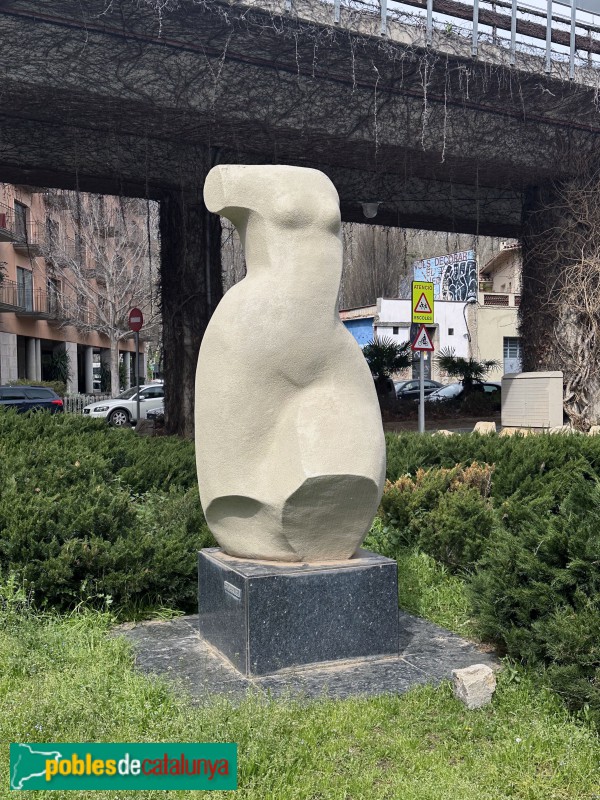 Girona - Escultura <i>Tors de dona</i>