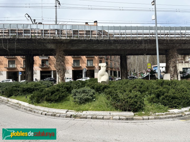Girona - Escultura <i>Tors de dona</i>