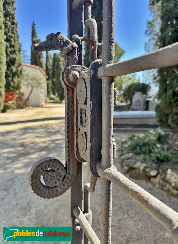 Sant Andreu de Llavaneres - Porta del cementiri