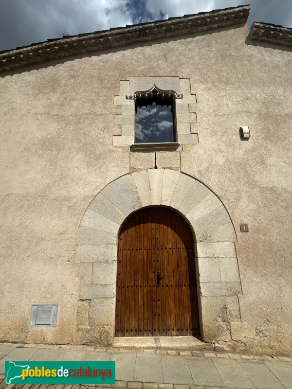 Campllong - Can Pou (Foto: Albert Esteves, 2025) Campllong - Can Pou