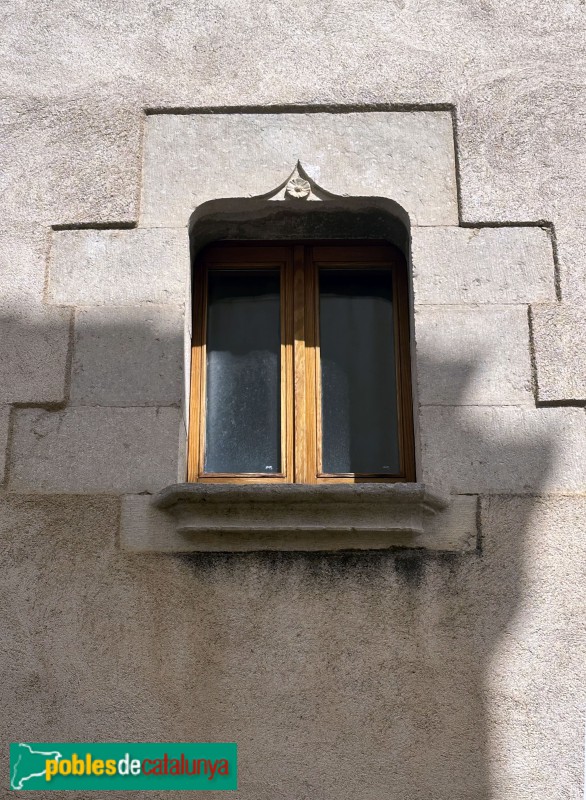 Campllong - Can Pou (Foto: Albert Esteves, 2025) Campllong - Can Pou